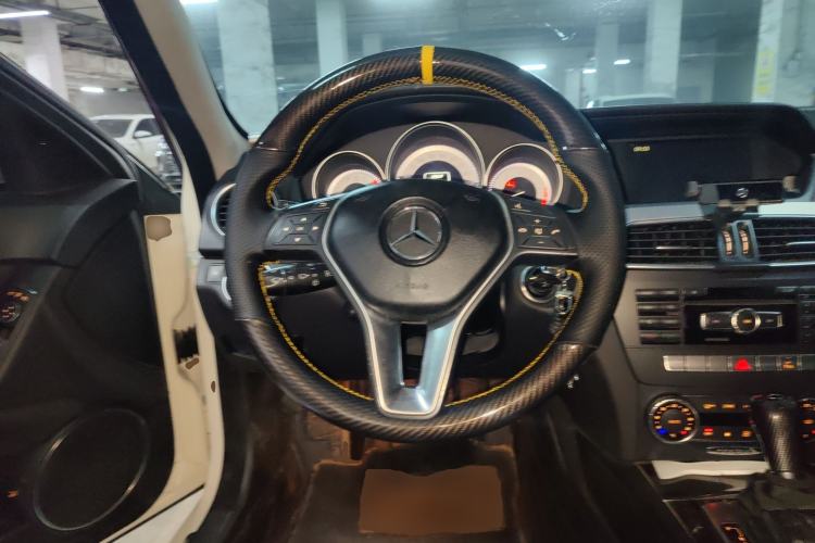 Used Mercedes-Benz C-Class 2011 C 200 Fashion Travel Edition
