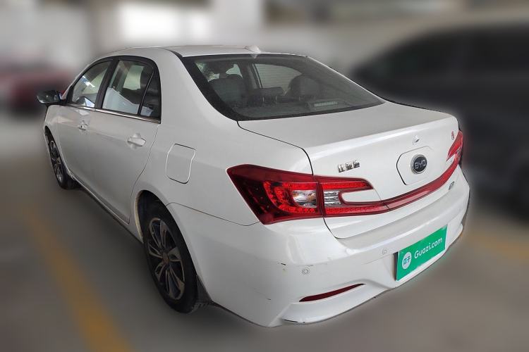 Used BYD Qin New Energy 2015 1.5T Dual-Crown Flagship Plus Edition
