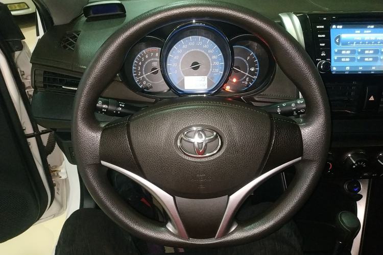 Used Toyota YARiS L Zhi Xuan 2015 1.5E Automatic Charm Edition