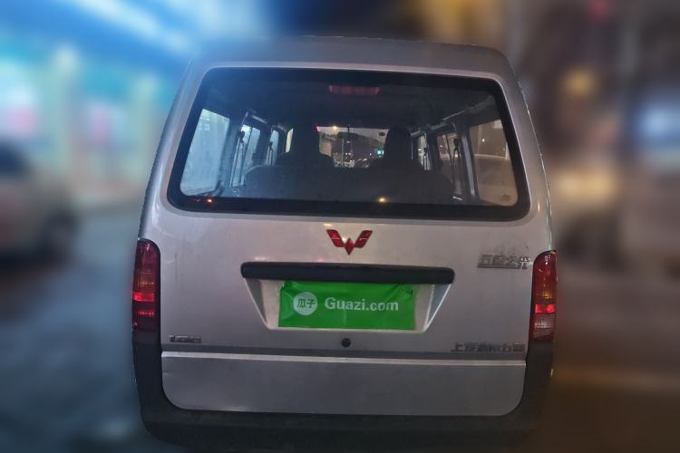 Used Wuling Zhiguang 2023 1.5L Practical Version 5/7 Seats Rear