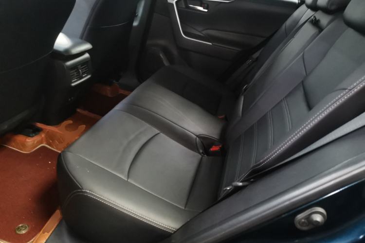 Used Toyota Wildlander 2020 2.0L CVT 4x4 Luxury Edition