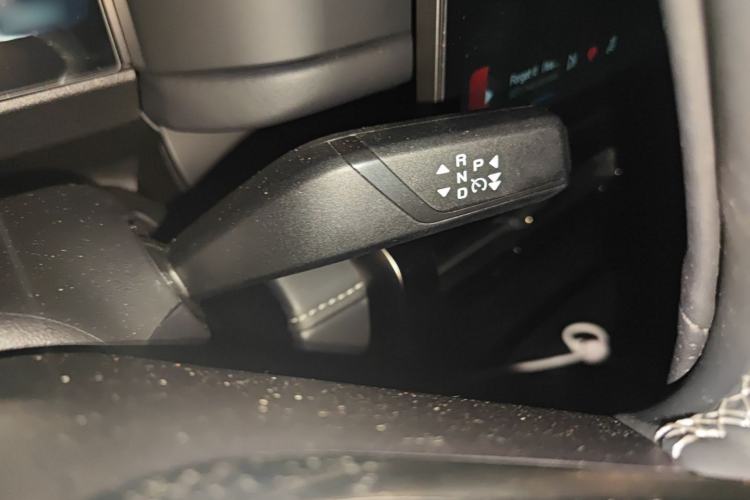 Used iCAR 03T 2024 520km Two-Wheel Drive Long-Range Version
