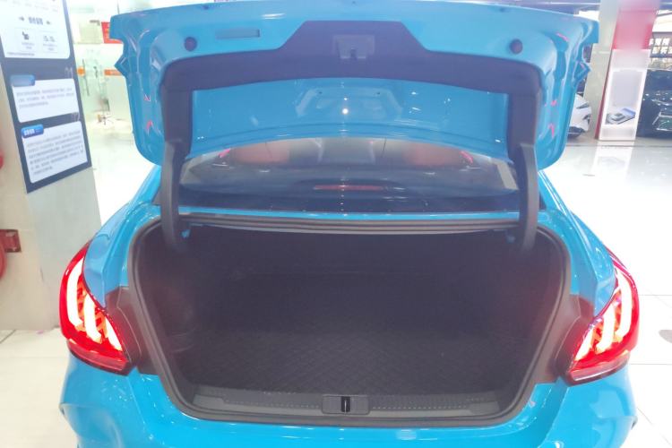 Used MG 5 2022 300TGI DCT Chao Yue Flagship Edition
