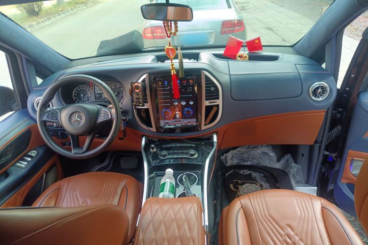 Used Mercedes-Benz Vito 2018 2.0T Elite Version 7 Seats China V Emission Standard
