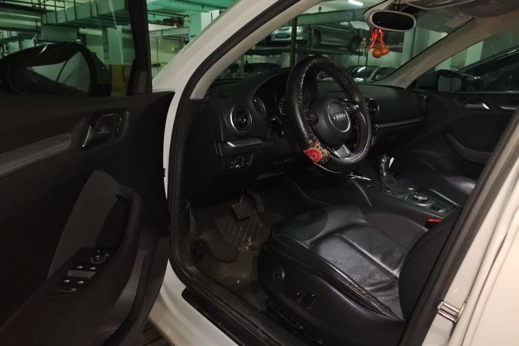 Used Audi A3 2014 Limousine 35 TFSI Automatic Comfort Model
