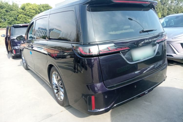 Used VOYAH Dream 2024 PHEV Ultra-Long Range Flagship Edition
