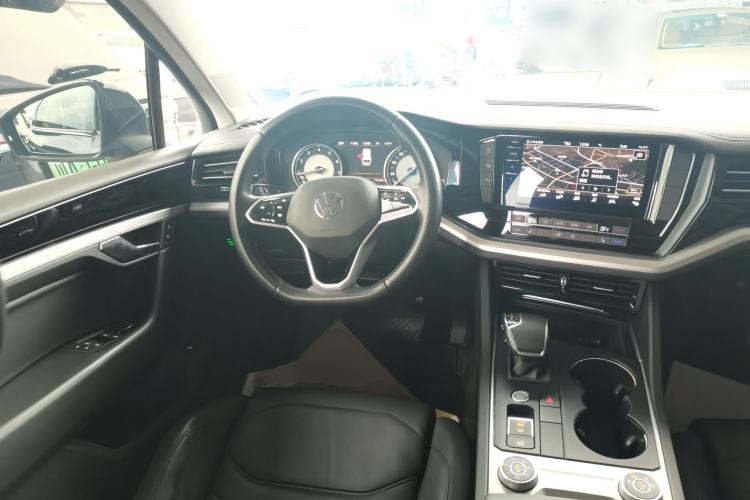 Used Volkswagen Touareg 2019 2.0 TSI Flagship Edition China VI