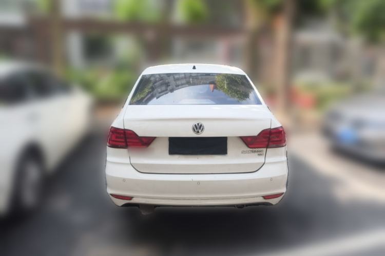 Used Volkswagen Santana 2016 1.6L Manual Comfort Edition Rear