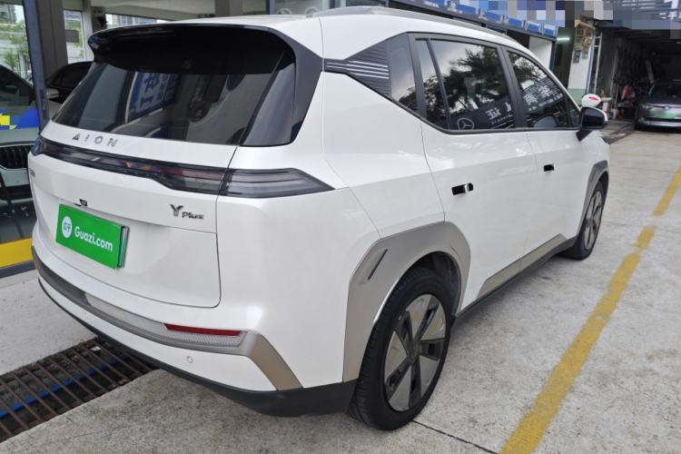 Used AION Y 2023 Younger
