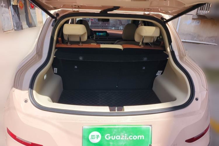 Used ORA Good Cat 2023 401 km Standard Range Premium Trim Ternary Lithium Trunk