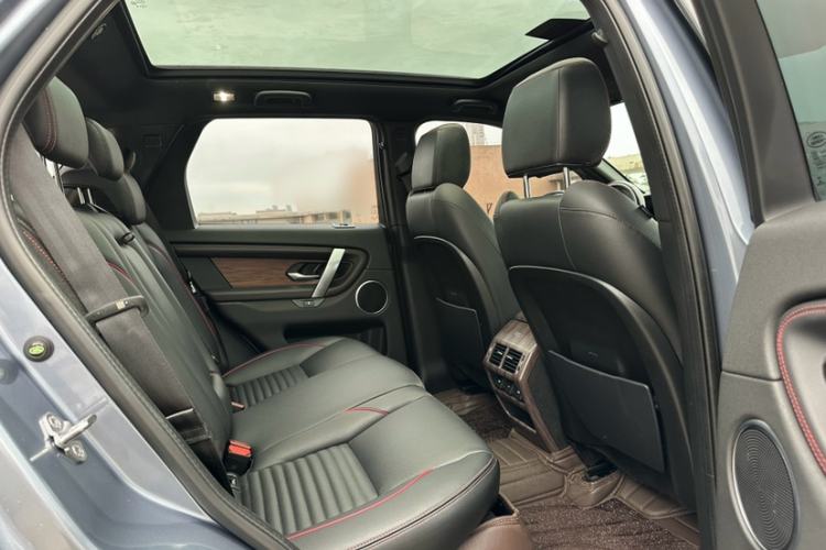 Used Land Rover Discovery Sport 2020 249 PS R-Dynamic Performance Edition Exterior 4