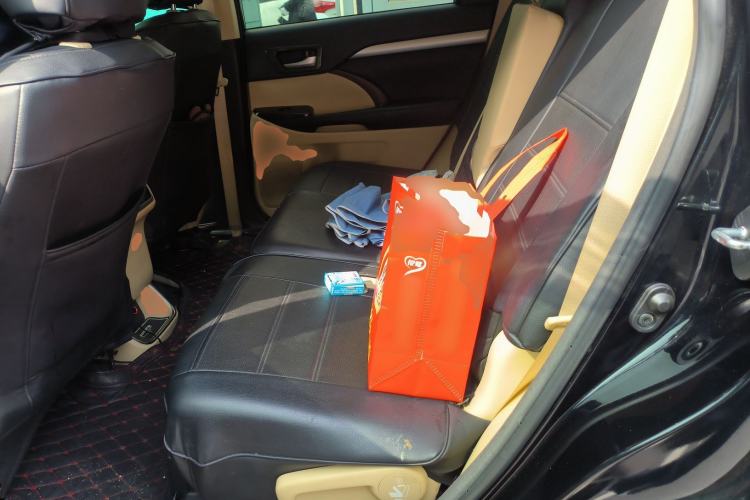 Used Toyota Highlander 2015 2.0T Four-Wheel Drive Elite Edition 7-Seater
