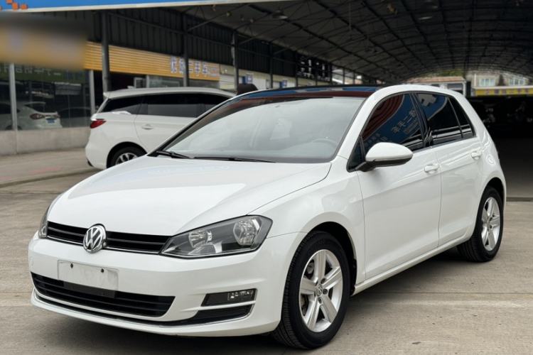 Used Volkswagen Golf 2016 230TSI Automatic Comfort Version Front Left 45 Deg