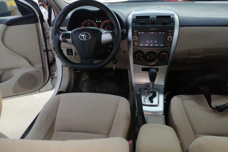 Used Toyota Corolla 2013 Special Edition 1.6L Automatic Cool GL Model
