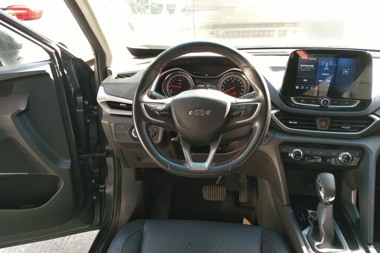 Used Chevrolet Orlando 2020 Light Hybrid Redline 530T Automatic Enjoyment Edition (5+2 Models)