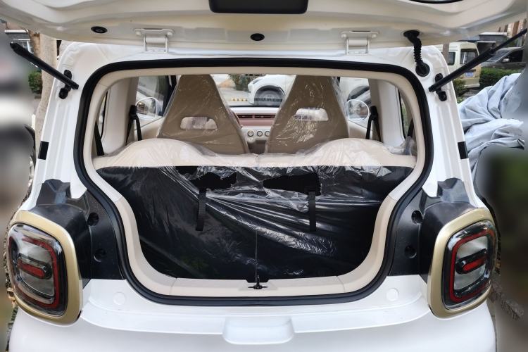 Used Bestune Pony 2026 Model 222km Shining Horse Trunk