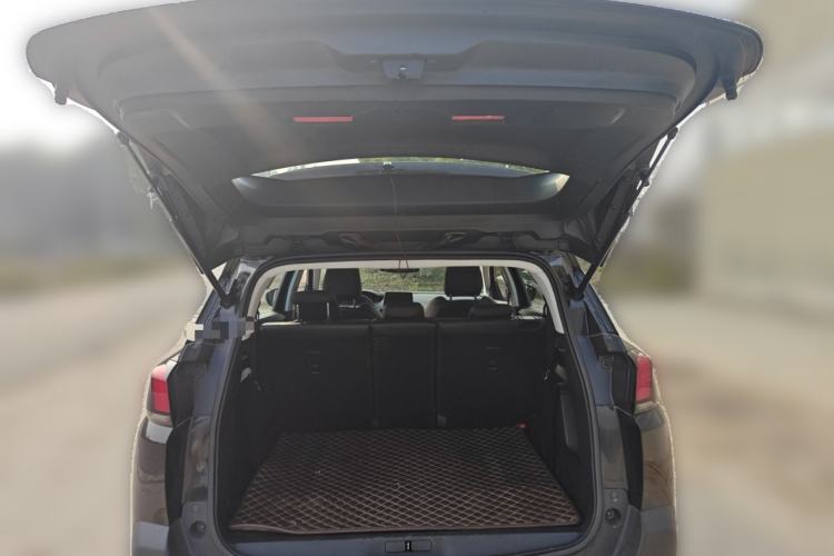 Used Peugeot 5008 2017 380THP 7-Seater Elite Edition