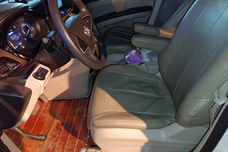 Used Buick GL8 2022 Land Cruiser Executive Class 652T Comfort Model