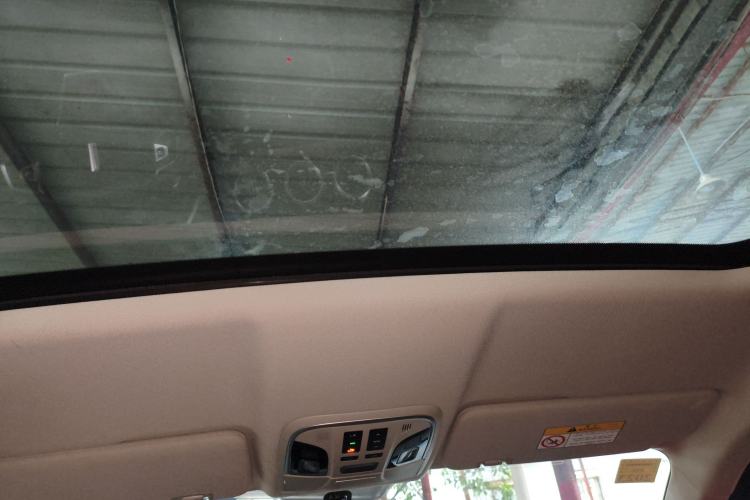 Used Wey VV5 2021 1.5T Two-Wheel Drive Color Pioneer Headliner