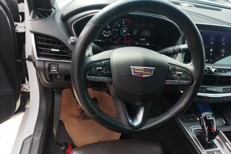 Used Cadillac CT5 2021 28T Advanced Sport Model Steering Wheel