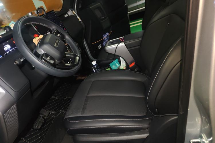 Used iCAR V23 2025 501 Four-Wheel Drive Intelligent Driving Version Left Front Seat