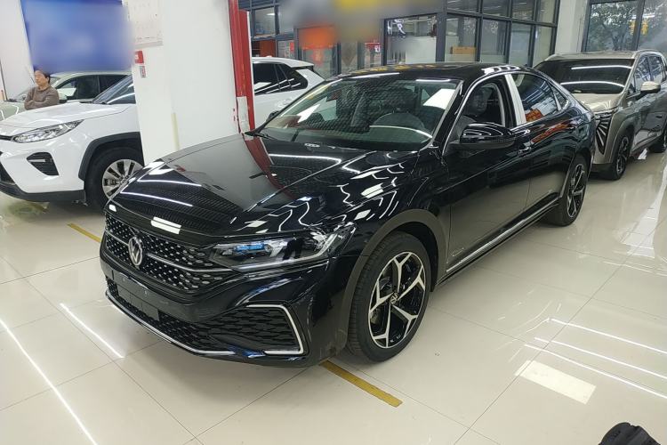 Used Volkswagen Passat 2026 Model, Outstanding 380TSI Xingkong Longteng Edition