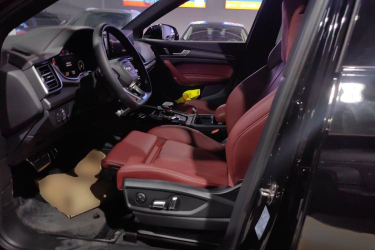 Used Audi Q5L 2025 quattro 45th Anniversary Edition 40 TFSI Luxury Dynamic Model
