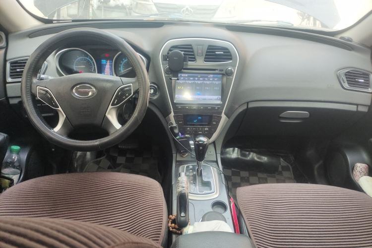 Used GAC Trumpchi GS5 2013 2.0L Automatic Two-Wheel Drive Light Interior Special Edition Center Console