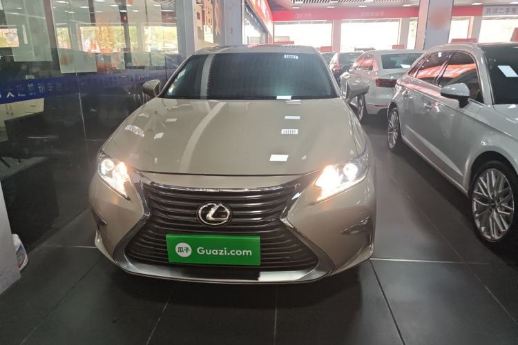 Used Lexus ES 2015 200 Elite Edition
