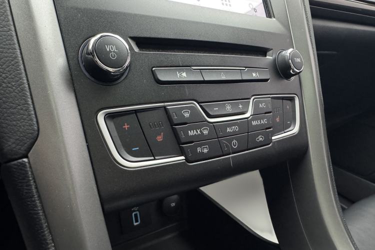 Used Ford Mondeo 2017 Restyled EcoBoost 180 Luxury Version
