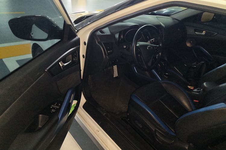 Used Hyundai Veloster 2012 1.6T Automatic Luxury Edition