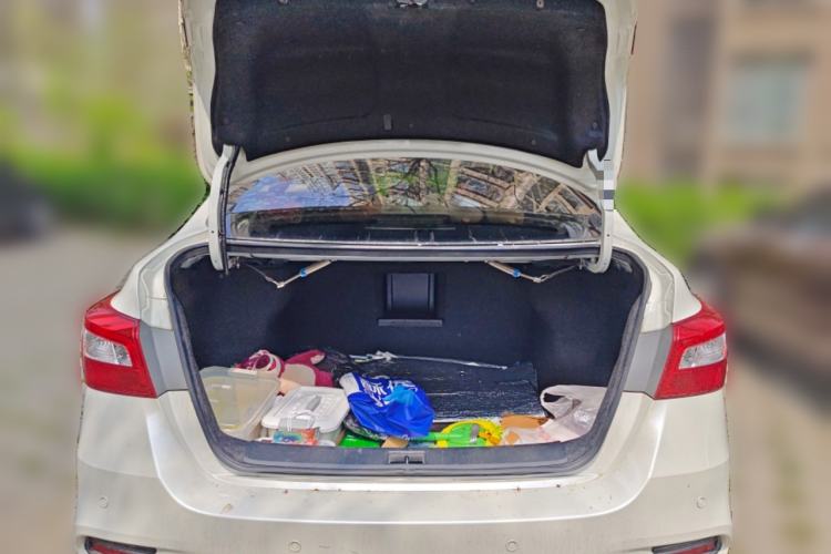 Used Nissan Sylphy 2019 1.6XV CVT Smart Connect Luxury Edition China VI Standard
