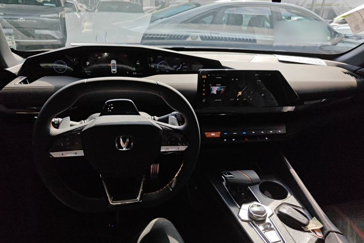 Used CHANGAN UNI-V 2024 1.5T Prestige Sport Edition
