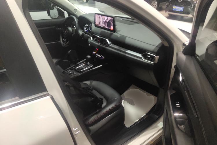 Used Mazda CX-5 2024 2.0L Automatic Two-Wheel Drive ZhiShang Version
