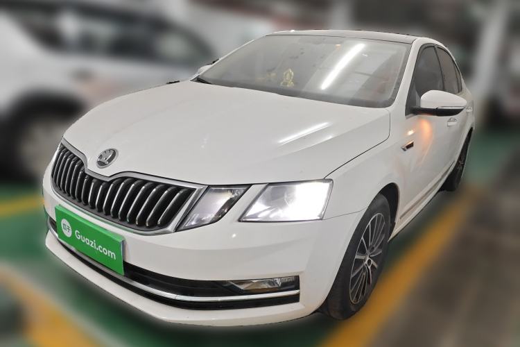 Used Skoda Octavia 2018 1.6L Automatic Luxury Edition