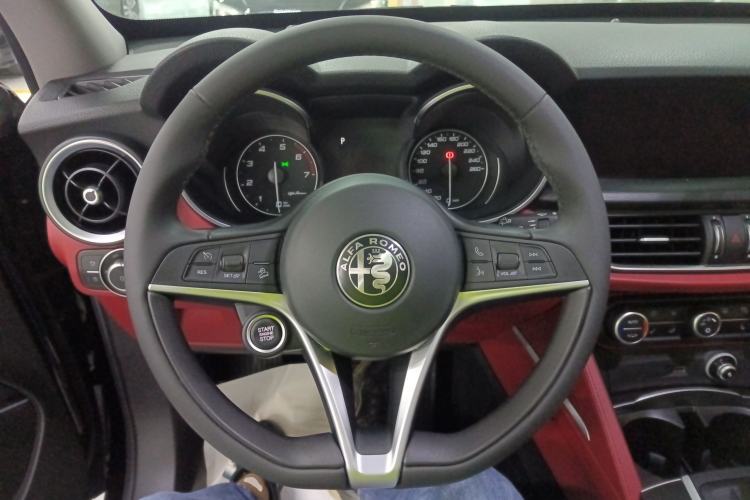 Used Alfa Romeo Stelvio 2017 2.0T 200HP Elite Edition