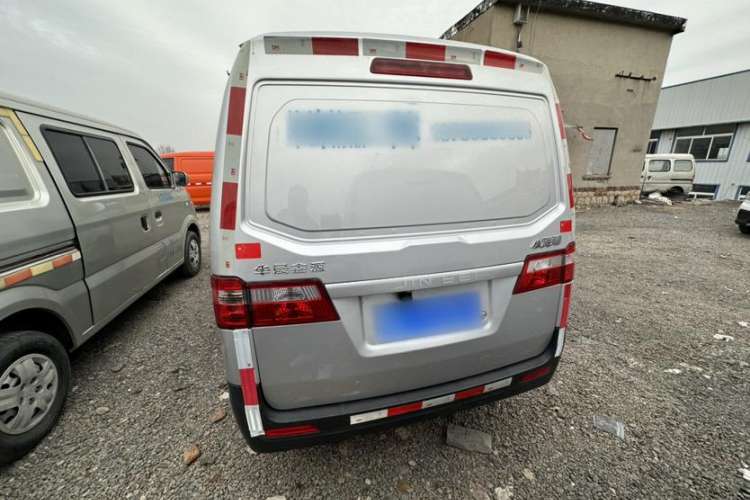 Used Jinbei Hiace X30 2023 1.5L Super-Enjoyment Van 2/5 Seats Non-Air-Conditioned Version SWC15M