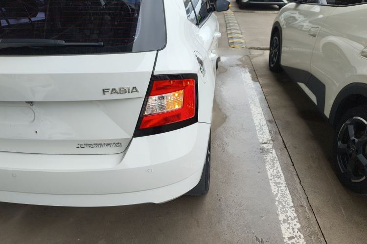 Used Skoda Fabia 2017 1.6L Automatic Sport Edition