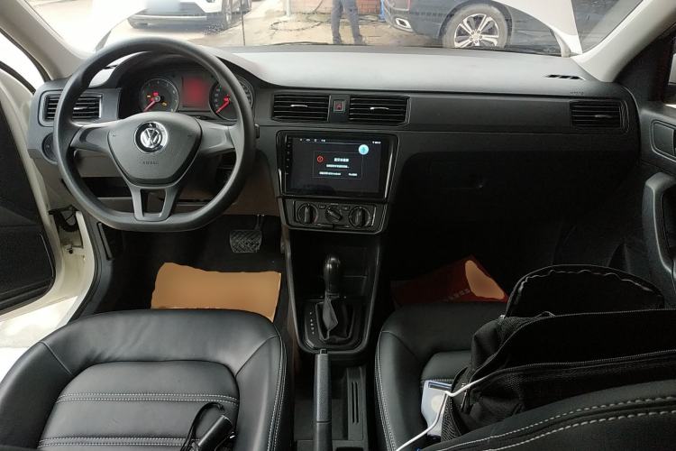 Used Volkswagen Santana 2021 1.5L Automatic Fashion Edition Center Console