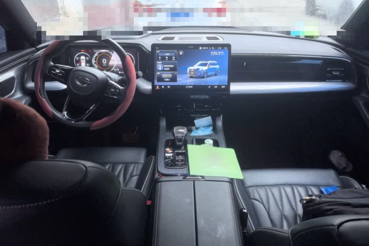 Used GAC Trumpchi GS8 2022 Dual-Engine Series 2.0TM Two-Wheel Drive Prestige Edition (7 Seats) Center Console