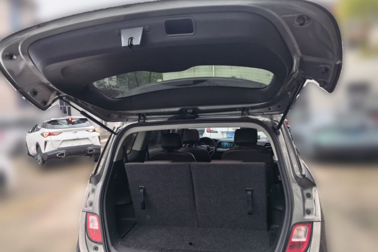 Used Buick GL6 2018 18T 6-Seater Luxury Model Trunk