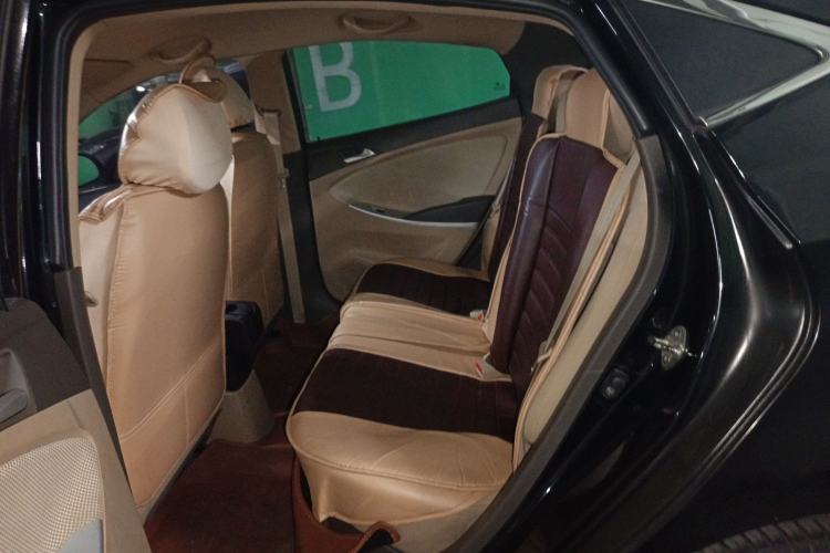 Used Hyundai Verna (older generation) 2010 Sedan 1.4L Manual Comfort GS