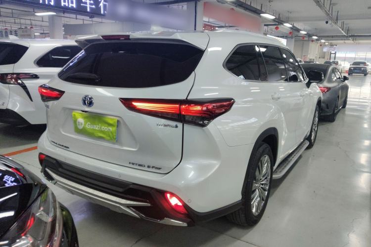 Used Toyota Highlander 2022 Dual-Engine 2.5L Four-Wheel Drive Supreme Edition 7-Seater Rear Right 45 Deg