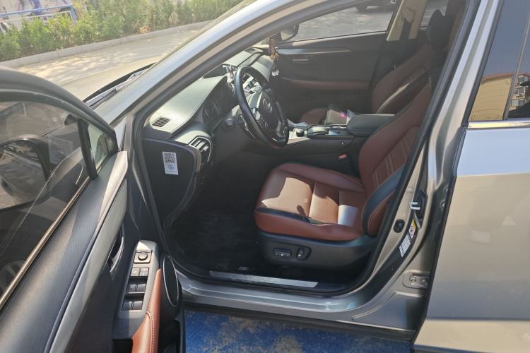 Used Lexus NX 2015 200T All-Wheel-Drive Fēngshàng Edition Driver Seat