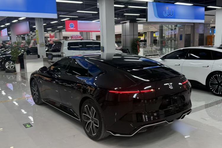 Used Avatr 12 2025 Max Extended-Range Edition Exterior 4