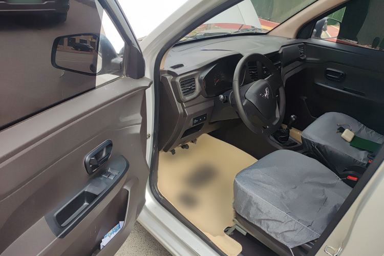 Used Wuling Hongguang V 2021 1.5L Jingqu Version LAR