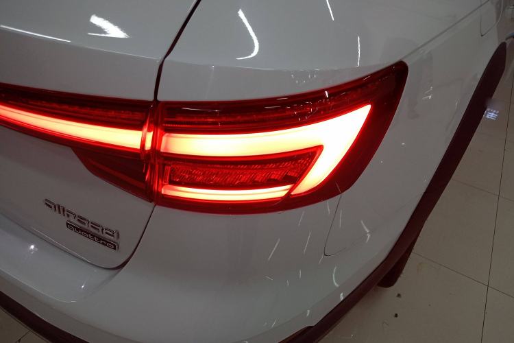 Used Audi A4 2017 45 TFSI allroad quattro Fashion Edition
