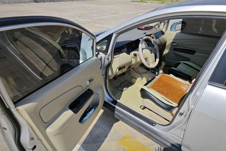 Used Venucia D50 2013 1.6L Manual Fashion Edition