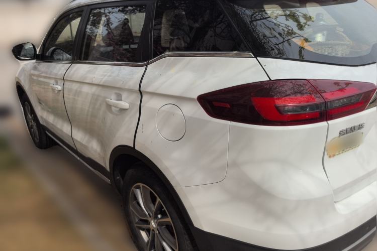 Used Geely Auto Emgrand X7 Sport 2018 1.8TD Automatic Two-Wheel Drive Smart Connect 4G Internet Edition