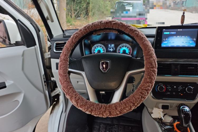 Used Jinbei New Hiace S 2023 1.5L Wealth Edition Passenger Van 5/6/7-Seater Central Air Conditioning Version SWC15M
